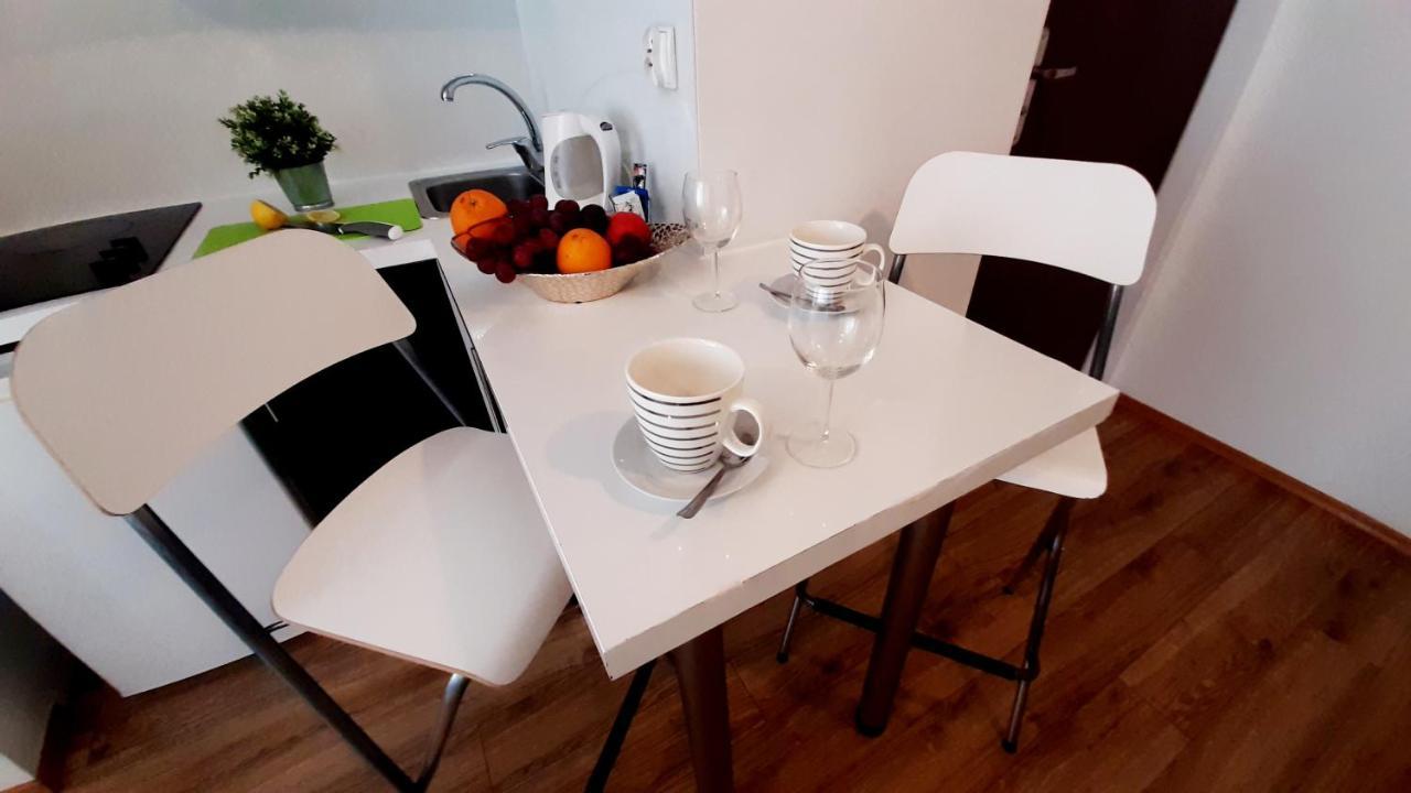 Apartament Z Balkonem I Bezplatnym Parkingiem Гданск Екстериор снимка