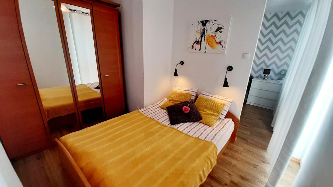 Apartament Z Balkonem I Bezplatnym Parkingiem Гданск Екстериор снимка