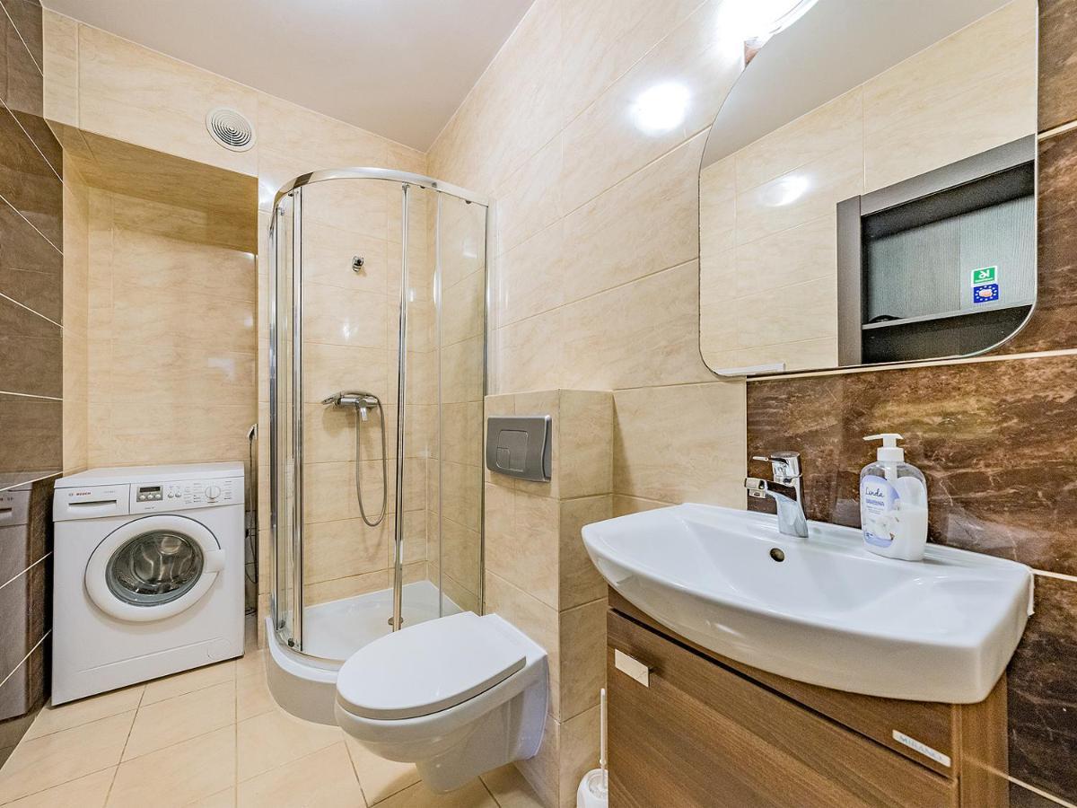 Apartament Z Balkonem I Bezplatnym Parkingiem Гданск Екстериор снимка
